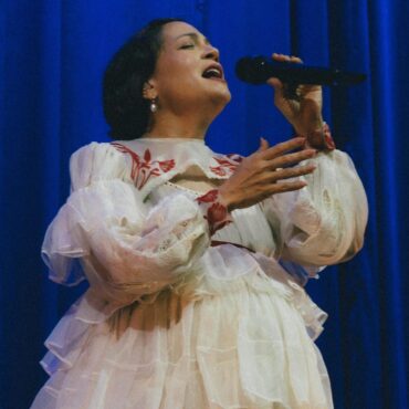 Natalia Lafourcade hace historia