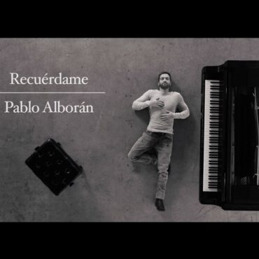 Pablo Alborán - Recuérdame (Videoclip oficial)