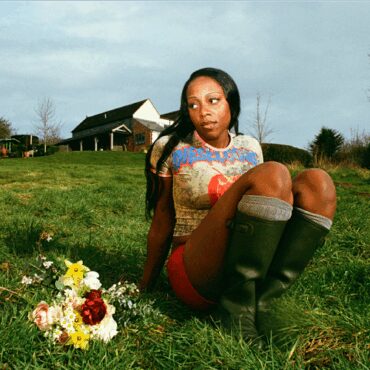 What A Life        
        
                                                                                                Rachel Chinouriri                    
        
            
                
                    
                                                                                    WARNER MUSIC GROUP