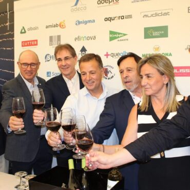 El alcalde y presidente del PP de Albacete Manuel Serrano López, ha participado ...