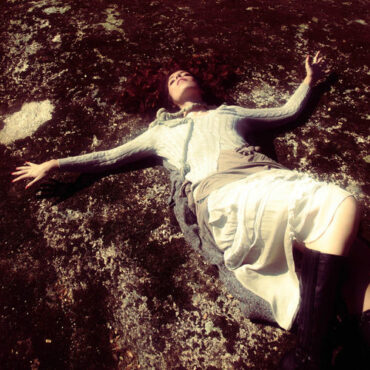 Sirio B        
        
                                                                                                Soleá Morente                    
        
            
                
                    
                                                                                    ELEFANT RECORDS