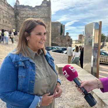 Tita García denuncia la hipocresía del PP sobre el techo de gasto y los presupuestos mientras Page garantiza inversión récord en políticas sociales