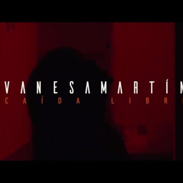 Vanesa Martín - Caída Libre (Videoclip Oficial)