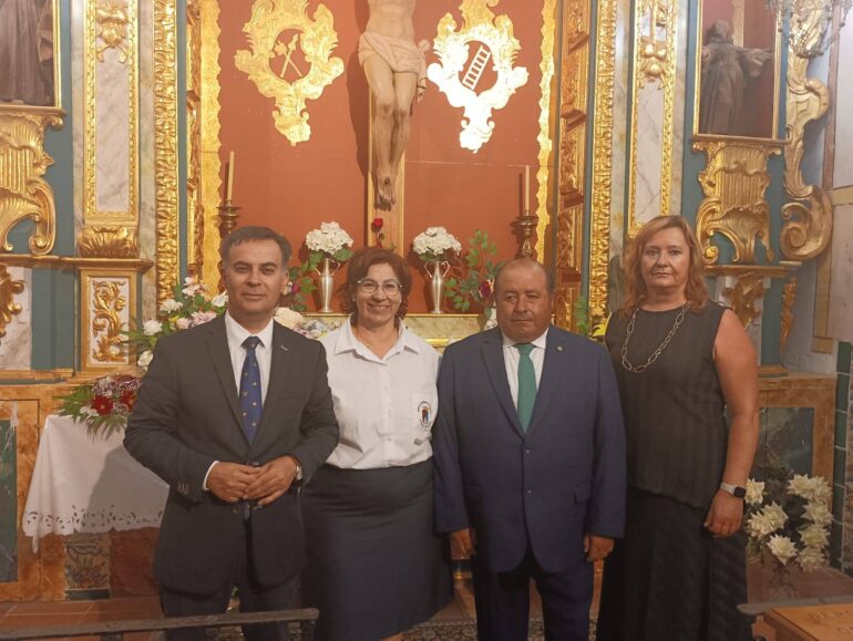 El diputado provincial Antonio Martínez Alcalde, junto a las alcaldesas de Casas...