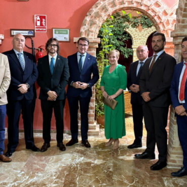 Sonia González acompaña al pueblo de Villanueva de la Fuente en sus fiestas en honor a la Virgen de los Desamparados - SURCO CLM, Diario digital
