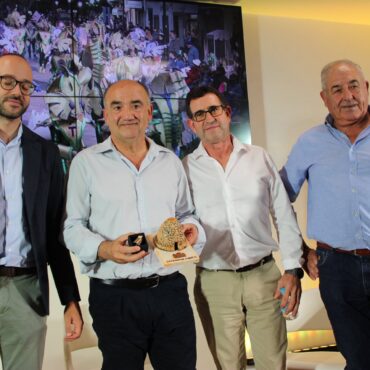 El alcalde de Villarrobledo, Valentin Bueno Vargas, ha presentado esta mañana en...