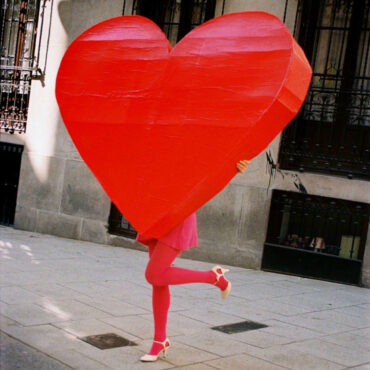 Mucho para ti        
        
                                                                                                dani dicostas                    
        
            
                
                    
                                                                                    EL VOLCAN MUSICA