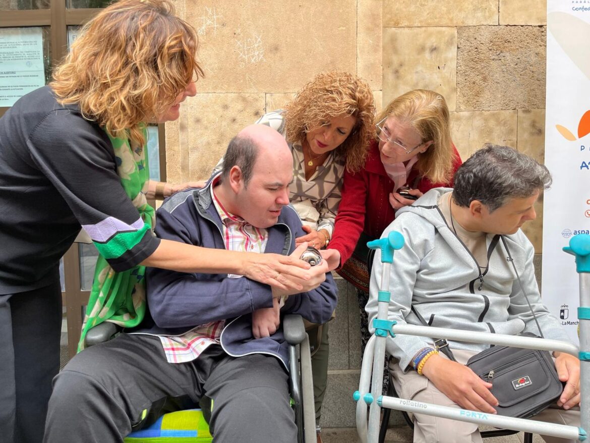 Día Mundial de la Parálisis Cerebral 

Acompañamos a Apaceal Asociación de Padre...