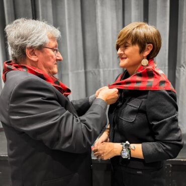 La concejala de Cultura, Elena Serrallé, acompaña a la Casa de Aragón en su tra...