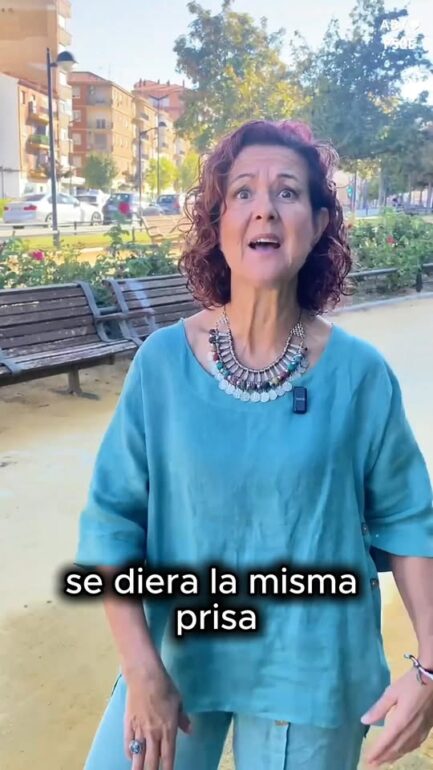 Exigimos al señor Serrano que cumpla la Ley de Memoria Democrática y mantenga v...
