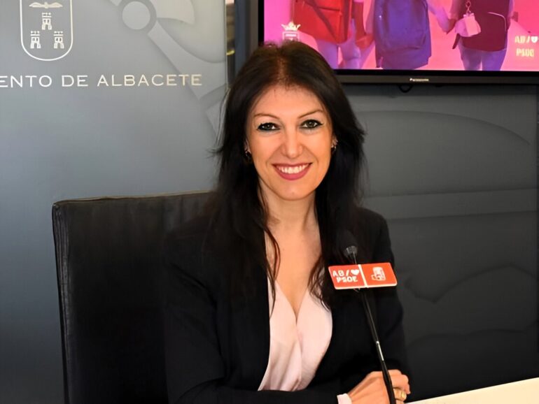 El Patronato de Escuelas Infantiles de #Albacete no puede seguir así. La dejade...