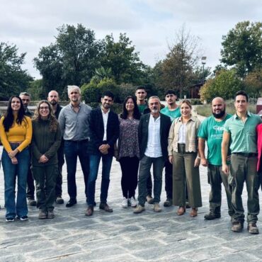 Nuestro portavoz en el grupo municipal José González y la concejala Ana Albalad...