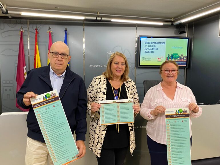 El programa ‘Hacemos Barrio’ arranca su quinta edición con 30 charlas en el Cen...