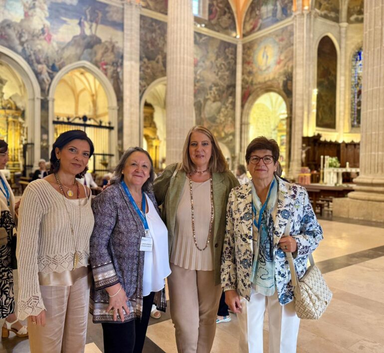 El Ayuntamiento da la bienvenida a las participantes en la Asamblea Regional de...