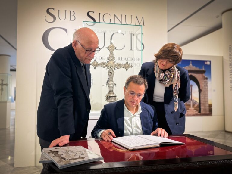 Exposición ‘Sub signum crucis’, un viaje al patrimonio de la Diócesis.

El alca...