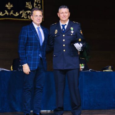 Albacete agradece a su Policía Nacional en el Día de los Ángeles Custodios

El ...