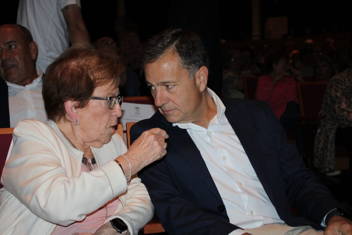Acto con motivo del Día Internacional de las Personas Mayores
El Teatro Circo a...
