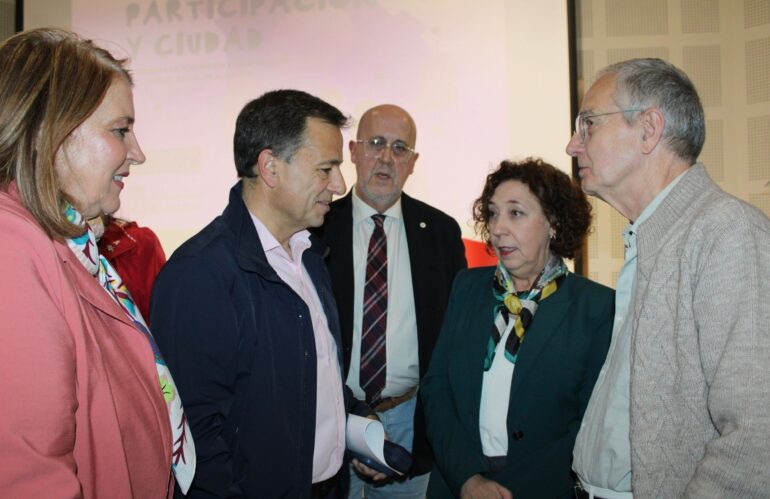 El Ayuntamiento de Albacete refuerza su apuesta por la participación ciudadana
...