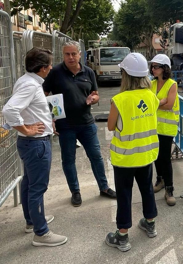 Renovación integral de la calle Arquitecto Julio Carrilero

El Ayuntamiento de ...