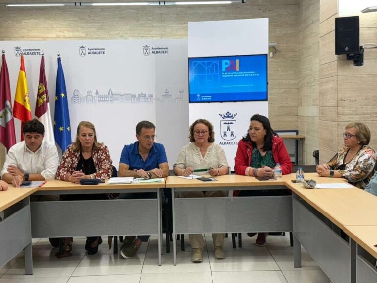 El Ayuntamiento de Albacete consolida su compromiso con la regeneración del Ens...