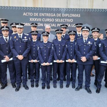 Hoy hemos celebrado el acto de clausura de la formación inicial de nuestros nuev...