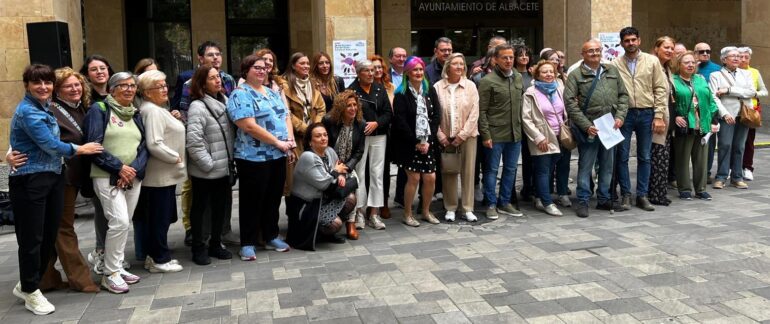 Hemos acompañado a ADACE CLM en la lectura del manifiesto con motivo del #diade...