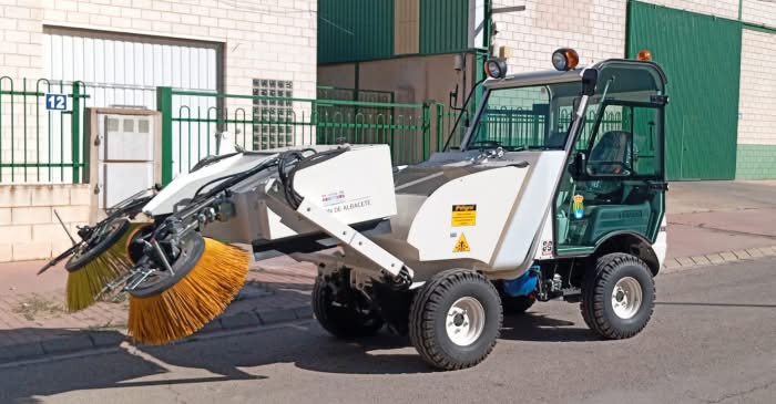 El equipo de gobierno del ayuntamiento de Balazote cumple con sus compromisos, a...