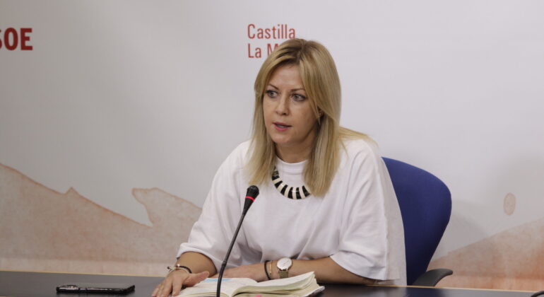 Abengózar ve “indecente e irresponsable” que PP que gobierna con Vox negando la violencia de género “salga a alarmar a las mujeres”