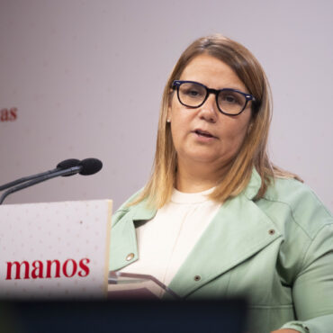 Tita García destaca la “confianza y estabilidad” que genera el “método Page” en CLM frente a la deuda y los recortes del PP