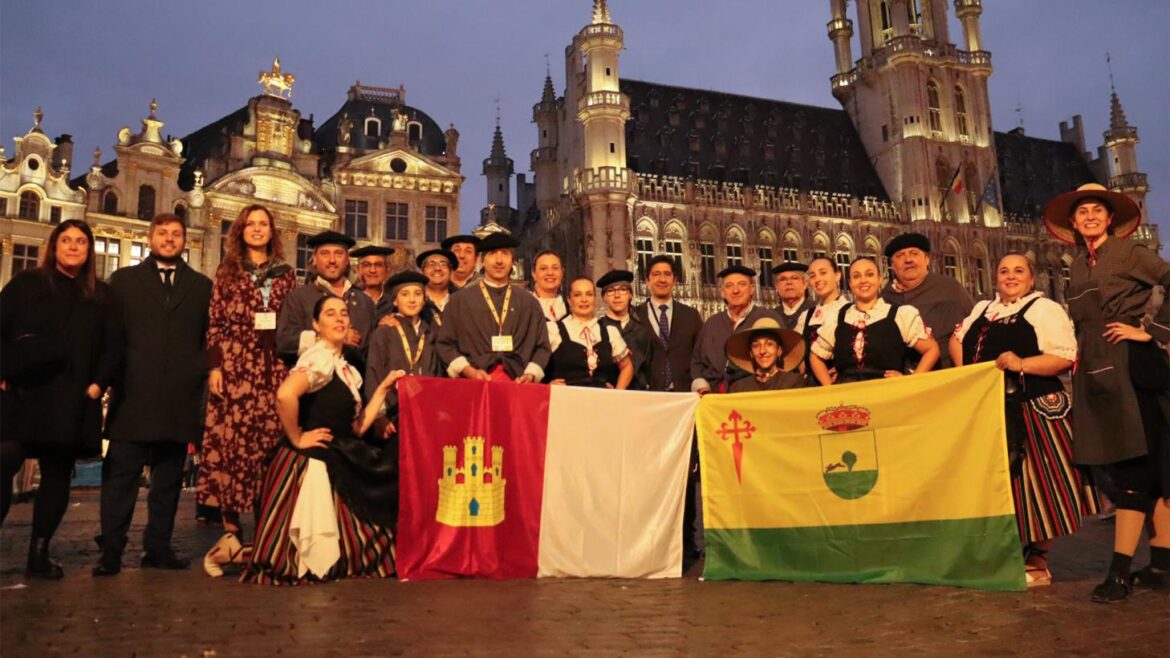Ejecutivo regional lleva el folclore castellanomanchego a la Semana Europea de las Regiones con el grupo folclórico ‘Virgen de las Viñas’ de Tomelloso - SURCO CLM, Diario digital