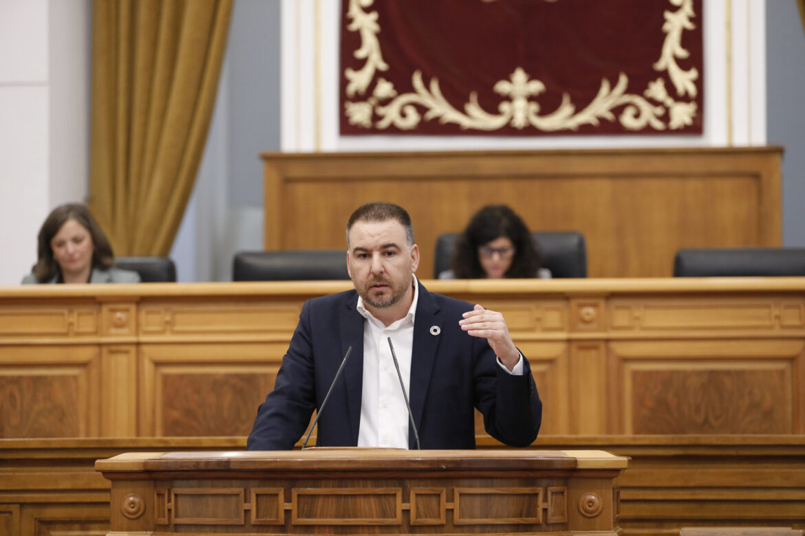 Sánchez Requena critica las “ocurrencias” de Núñez y destaca la apuesta del Gobierno de Page por el vino de la región de la mano del sector