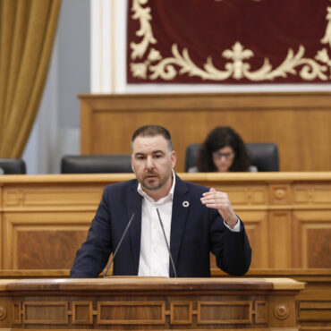 Sánchez Requena critica las “ocurrencias” de Núñez y destaca la apuesta del Gobierno de Page por el vino de la región de la mano del sector