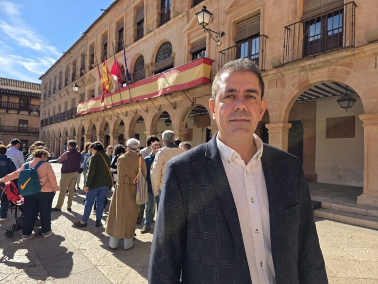 Bolaños rechaza lecciones del PP en sanidad pública: “Recortaron, paralizaron hospitales y despidieron profesionales”