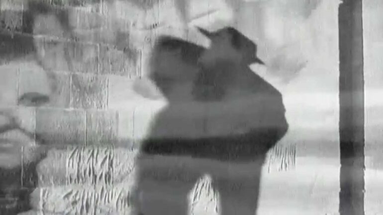 El Barrio - Tu Frialdad (Videoclip Oficial)