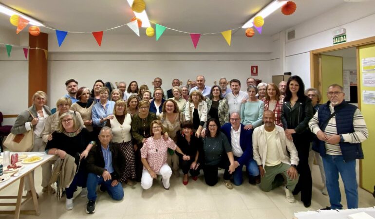 Arrancan las fiestas del barrio de El Pilar . 

Enrique Galdanez Herreros ha si...