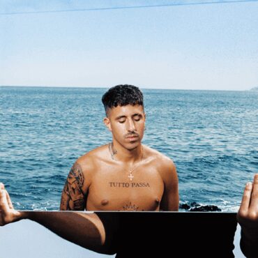 Luciérnagas        
        
                                                                                                Enol                    
        
            
                
                    
                                                                                    WARNER MUSIC GROUP