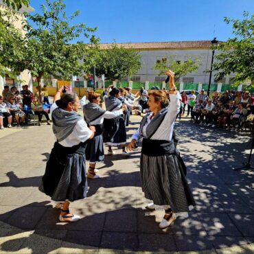 La Roda celebra el Día Internacional de las Personas Mayores con música, tradición y un homenaje




1 de octubre, 2025





AyuntamientoFestejosOcioServicios SocialesTradición