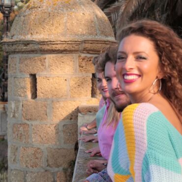 Raya Real - A la Habana Me Voy (Videoclip Oficial)