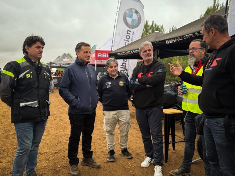 Más de 2.000 personas disfrutaron del I Cross Country en Romica

El alcalde Man...
