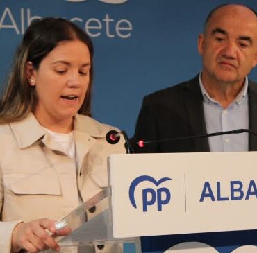 Los senadores del PP por Albacete acusan al PSOE y a Amparo Torres de usar el "s...