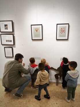 El alcalde Socovos Francisco García inaugura la I Exposición de Arte Rupestre “S...