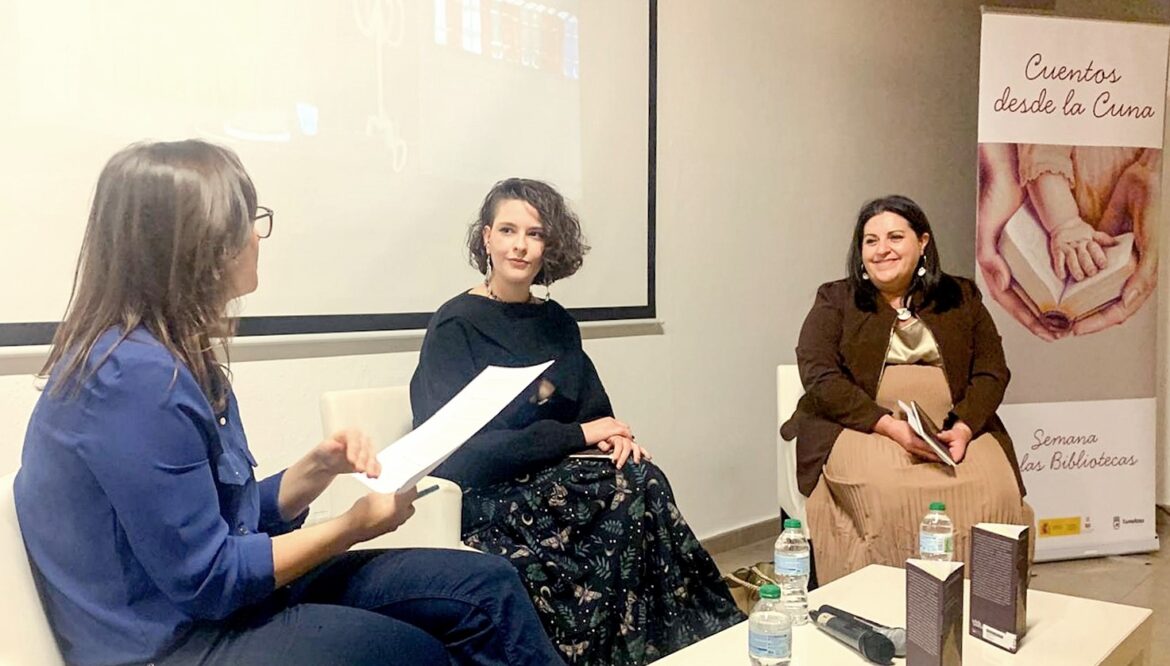 Marta Boronat presentó en la Biblioteca Municipal de Tomelloso su libro “Infundio” dentro de la Semana de las Bibliotecas - SURCO CLM, Diario digital