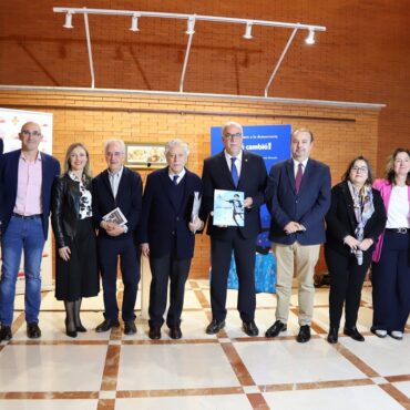 «¡Qué Cambio!»: un recorrido ‘de la dictadura a la democracia’ en Manzanares a través de las páginas de Cambio16 - SURCO CLM, Diario digital