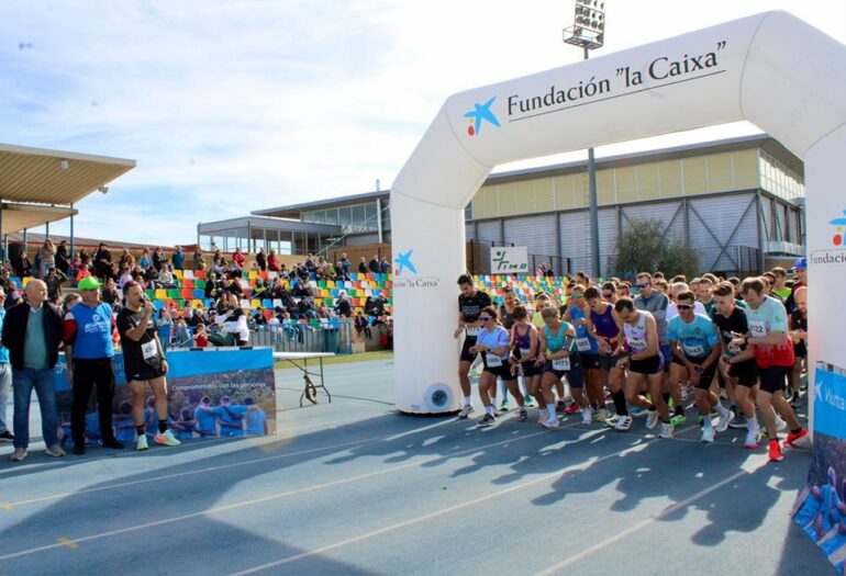 Serrano traslada el compromiso del Ayuntamiento a las personas con autismo en l...