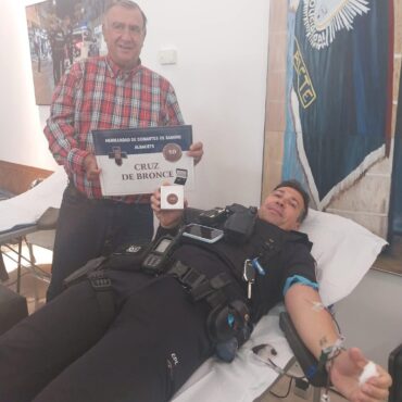 Hoy nos visita la Hermandad de donantes de Albacete, estáis todos invitados a vi...