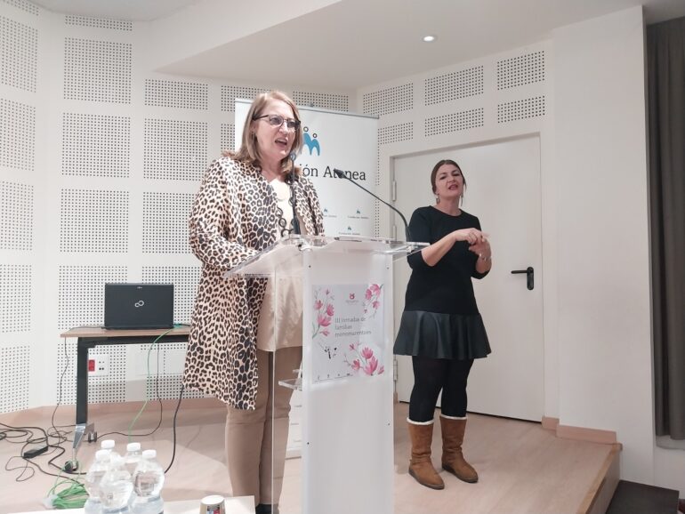 La concejala de Asuntos Sociales, Llanos Navarro, ha inaugurado las III Jornada...