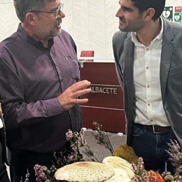 Nuestro portavoz, José González Martínez, ha asistido a la apertura de la XXIX ...