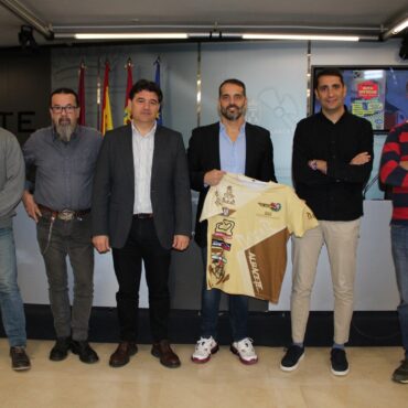 Ruta Off Road Albacete-Almansa y el piloto Juan Carlos Torres
 Sábado, 8 de nov...