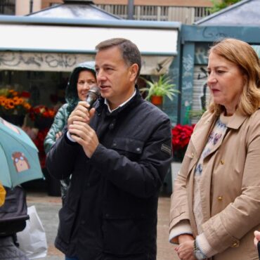 Día Mundial de la Diabetes en Albacete

El alcalde Manuel Serrano ha mostrado s...