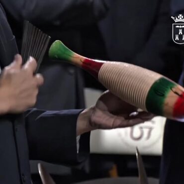 𝐀𝐥𝐛𝐚𝐜𝐞𝐭𝐞 𝐞𝐧𝐜𝐢𝐞𝐧𝐝𝐞 𝐥𝐚 𝐦𝐚𝐠𝐢𝐚 𝐝𝐞 𝐥𝐚 𝐍𝐚𝐯𝐢𝐝𝐚𝐝

Albacete brilló anoche con un encendi...